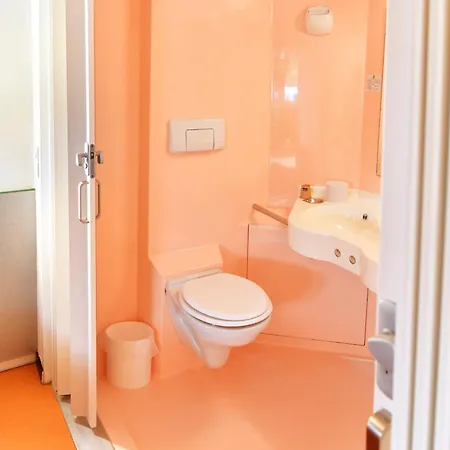 Отель Premiere Classe Saint Nazaire - *