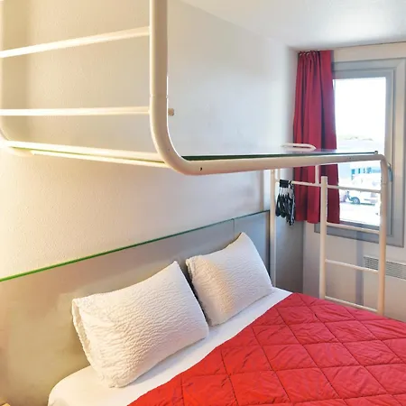 Premiere Classe Saint Nazaire - Отель Триньяк