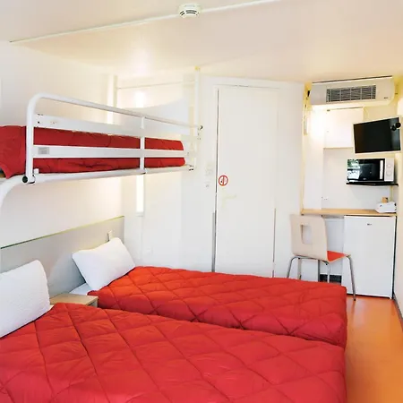 Premiere Classe Saint Nazaire - *