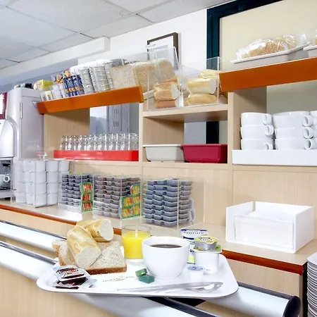 Hotel Premiere Classe Saint Nazaire - *