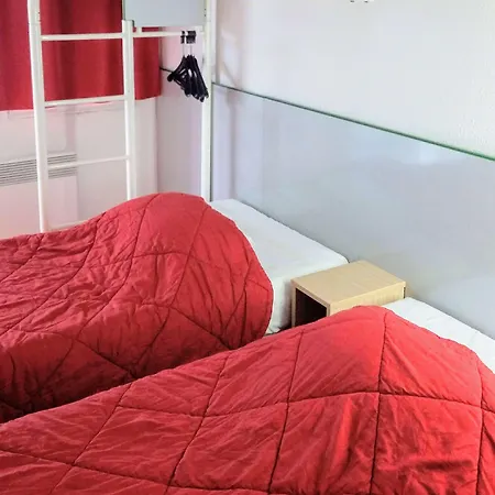 Premiere Classe Saint Nazaire - *