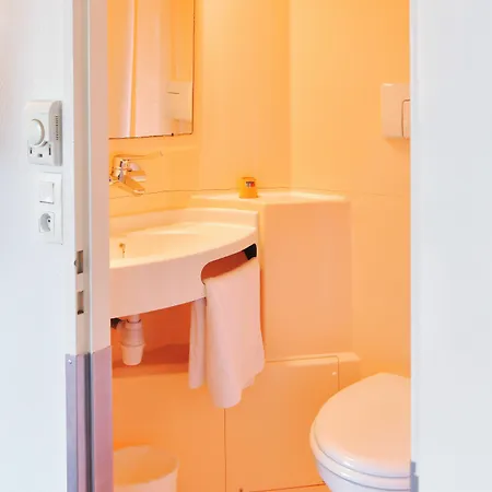 Premiere Classe Saint Nazaire - Отель *